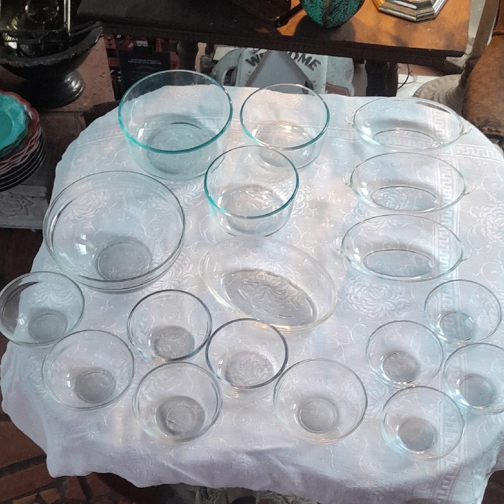 Pyrex Clear Glass Bowl Set 18 Piece - Picture 1 of 9